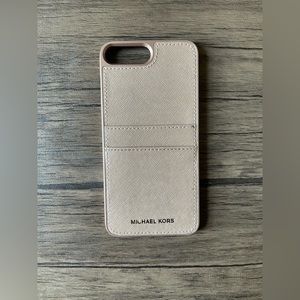A Michael Kors IPhone 7 Plus case